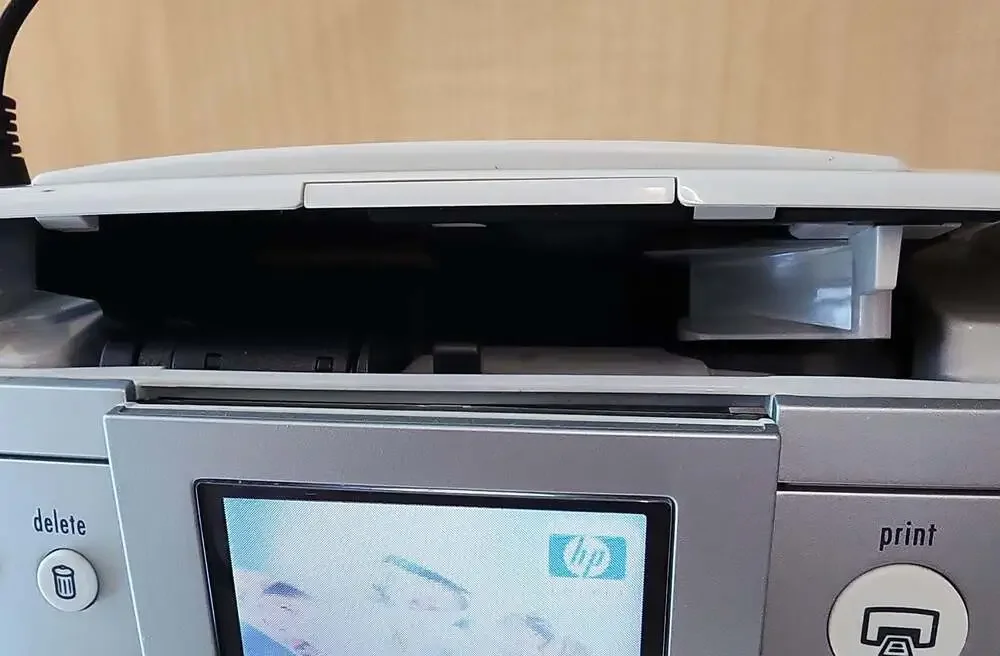 HP Photosmart 385 Compact Digital Photo Inkjet Printer
